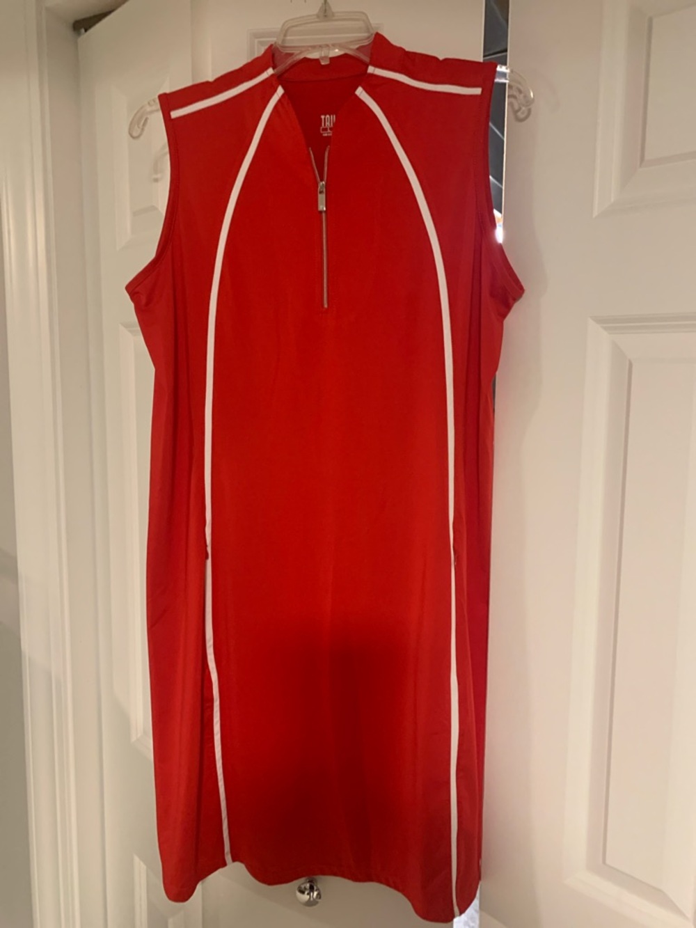 Tail Red Sleeveless Golf Dress with White Piping